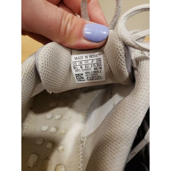 adidas Yeezy Boost 700 V2 Tephra 2019 size 9.5 - Picture 5 of 12